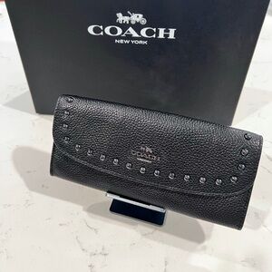 Coach Lacquer Rivets Soft Slim Wallet Clutch Black F23504
